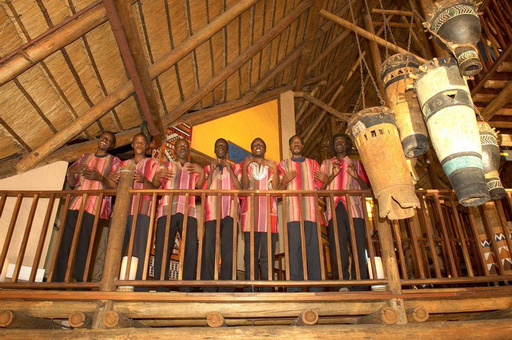 Safari 4* Victoria Falls