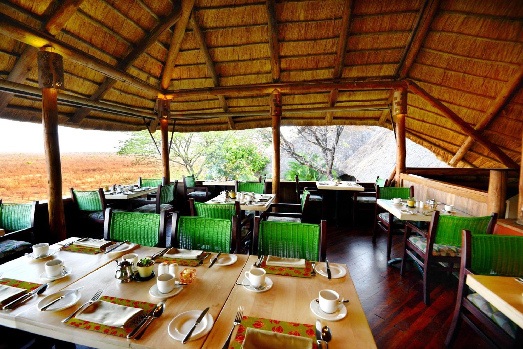 Hotel Safari 4*