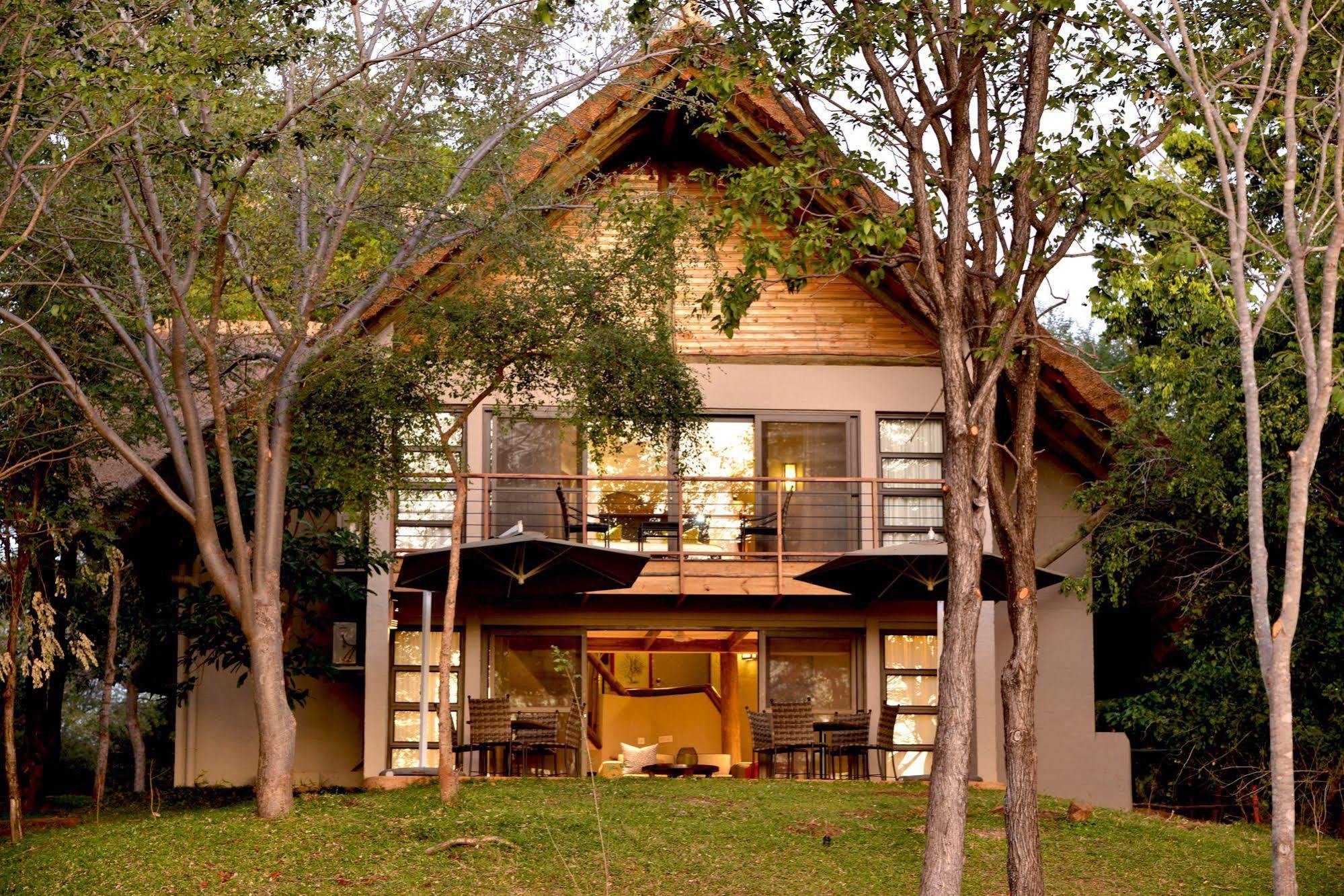 Safari Hotel Victoria Falls